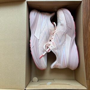 Diadora Women's Light Pink Athletic Shoes